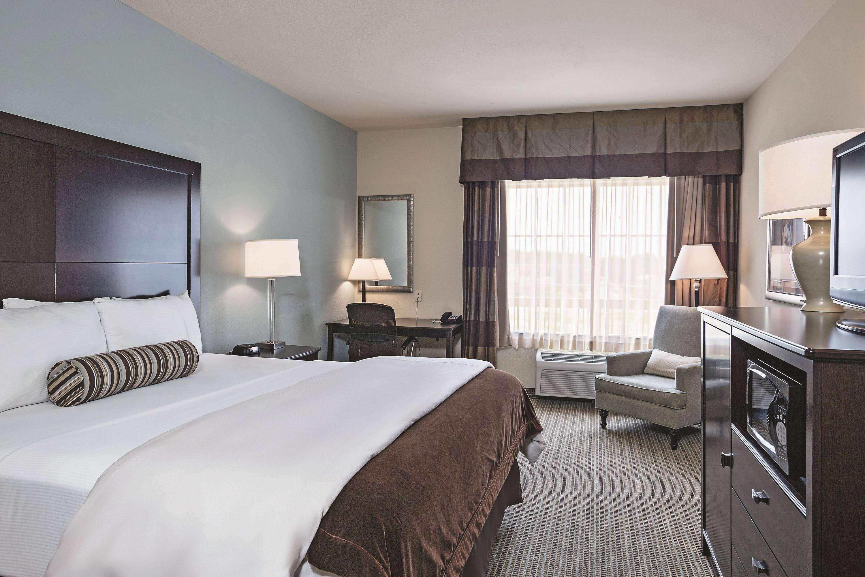 La Quinta By Wyndham Dfw Airport West - Euless Hotel Екстериор снимка