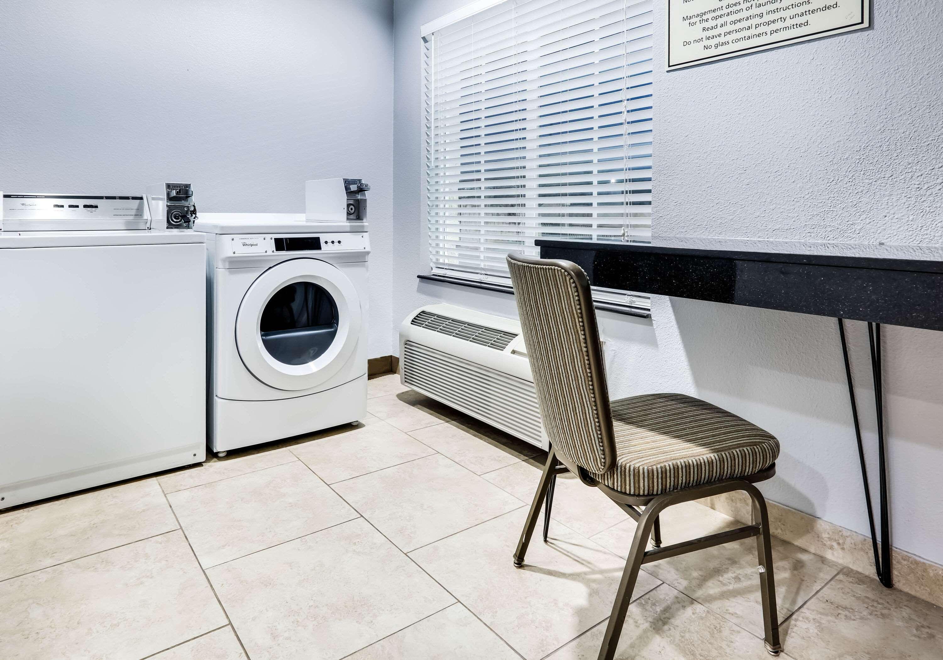 La Quinta By Wyndham Dfw Airport West - Euless Hotel Екстериор снимка